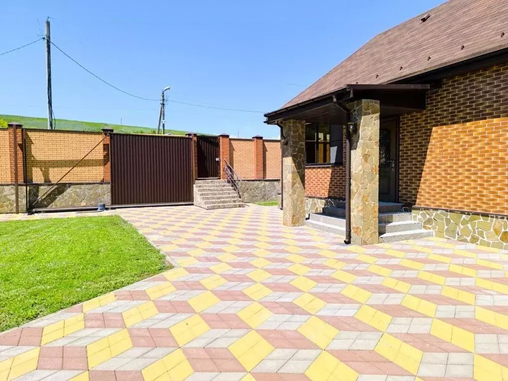 Дом в Белгородская область, Алексеевский муниципальный округ, с. ... - Фото 2