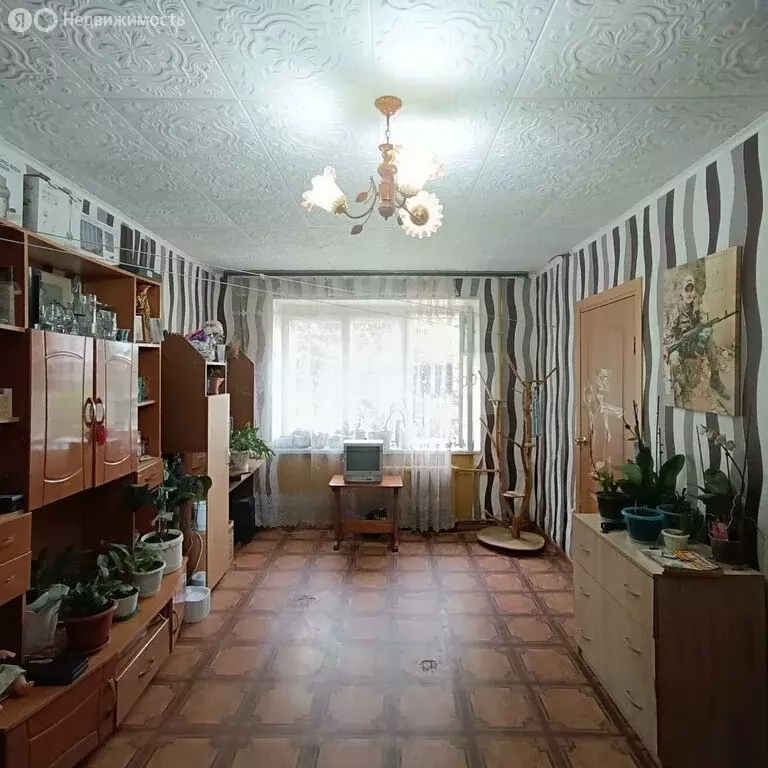 4-комнатная квартира: Сокол, Интернатная улица, 7 (61.2 м) - Фото 0