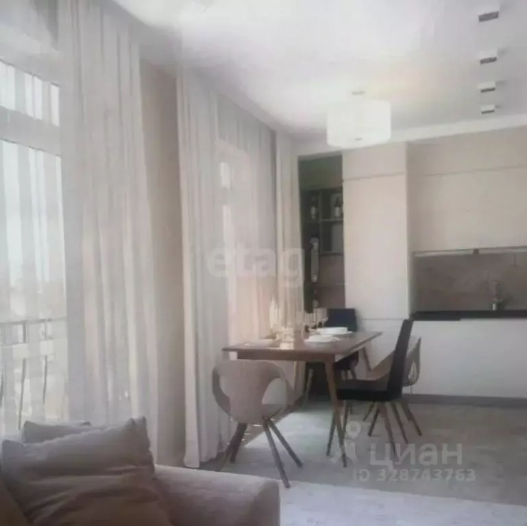 2-к кв. Свердловская область, Екатеринбург ул. Фурманова, 124 (90.5 м) - Фото 1