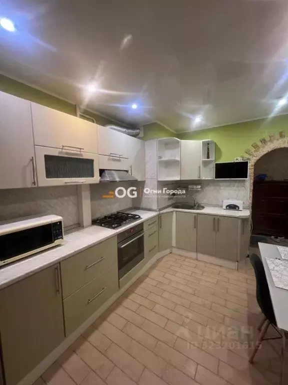 3-к кв. Брянская область, Брянск Авиационная ул., 21 (63.7 м) - Фото 1