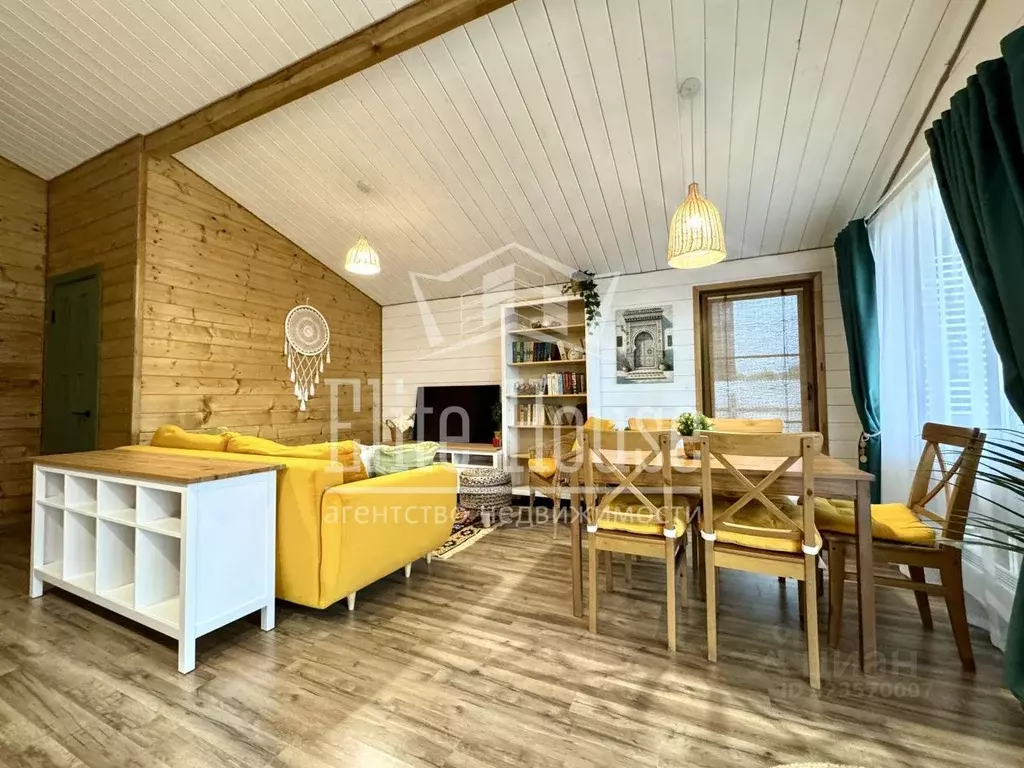 Дом в Калужская область, Дзержинский муниципальный округ, Дворцы ... - Фото 1