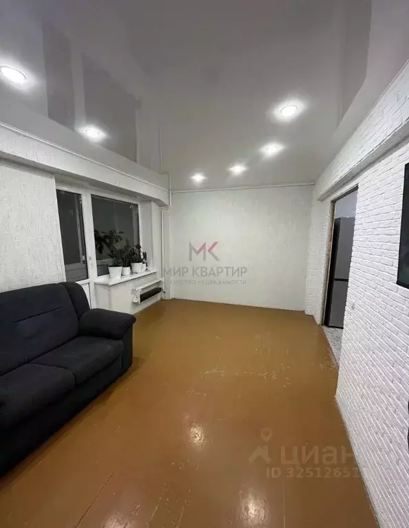 2-к кв. Хакасия, Абакан ул. Кати Перекрещенко, 15 (48.2 м) - Фото 1