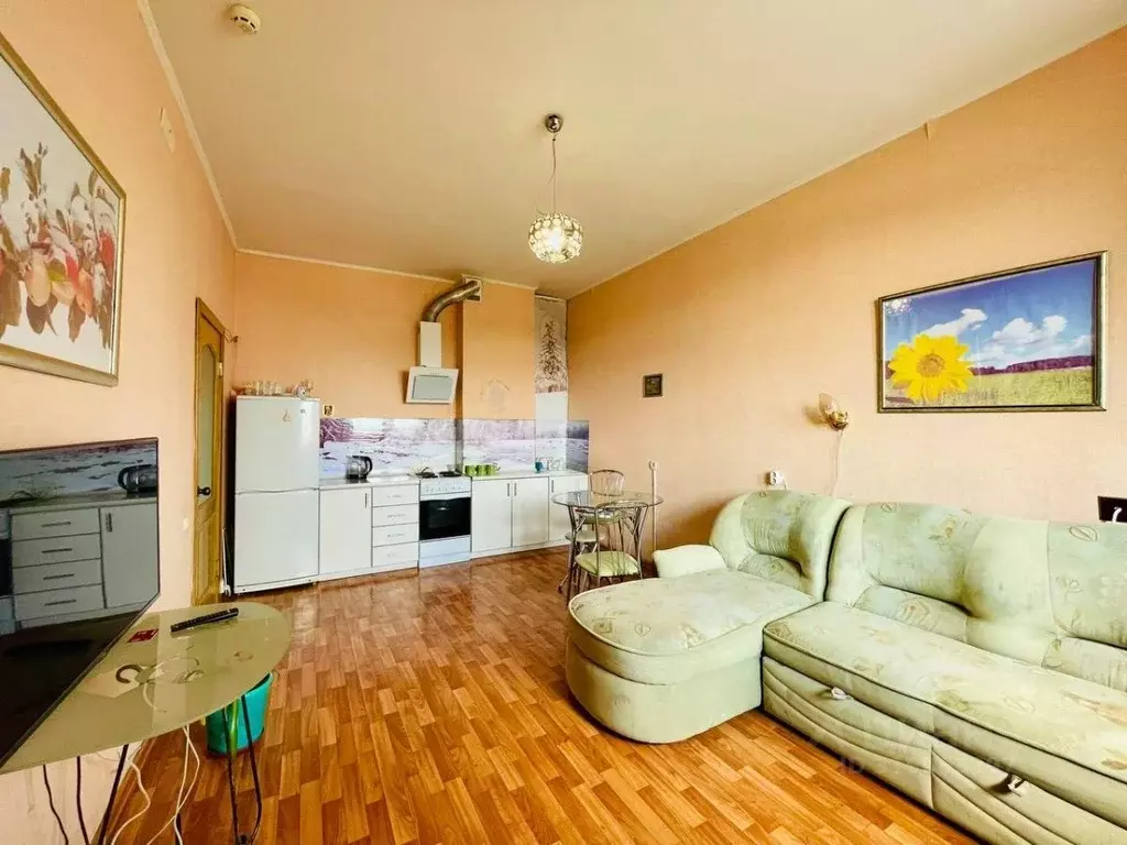 2-к кв. Курская область, Курск просп. Победы, 50 (81.7 м) - Фото 1