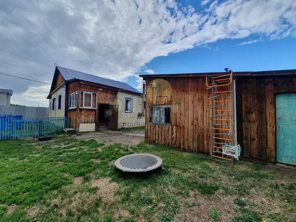 Дом в Иркутская область, Иркутский район, Хомутовское муниципальное ... - Фото 0