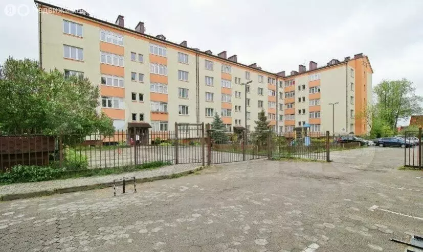 3-комнатная квартира: Калининград, Садовая улица, 17 (82.9 м) - Фото 0