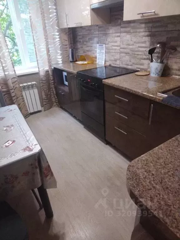 3-к кв. Хабаровский край, Комсомольск-на-Амуре ул. Лазо, 5 (60.0 м) - Фото 2