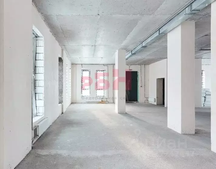 Склад в Тюменская область, Тюмень ул. Тимофея Чаркова, 28 (95 м) - Фото 1