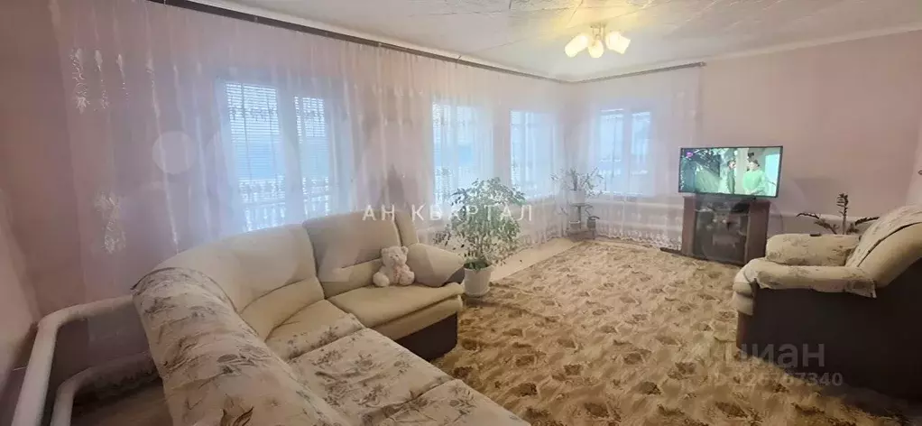 Дом в Тюменская область, Заводоуковск Революционная ул., 42 (60 м) - Фото 1