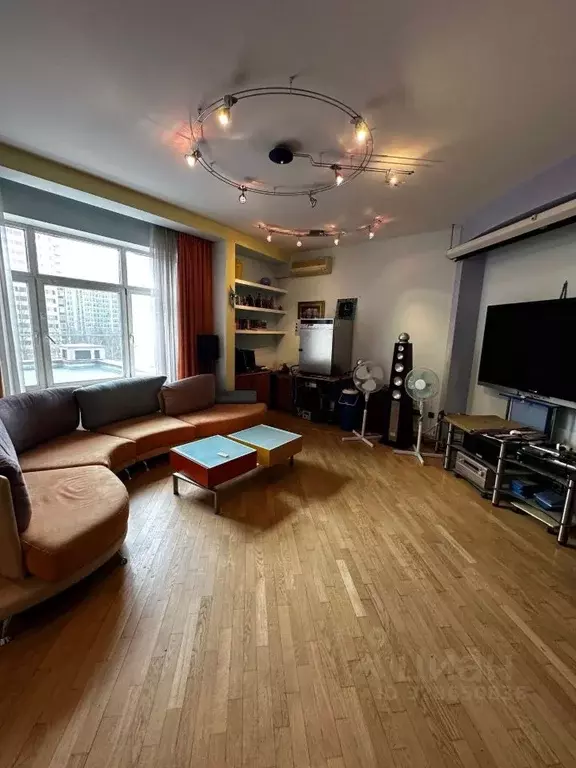 4-к кв. Москва ул. Крылатские Холмы, 15К2 (164.0 м) - Фото 1