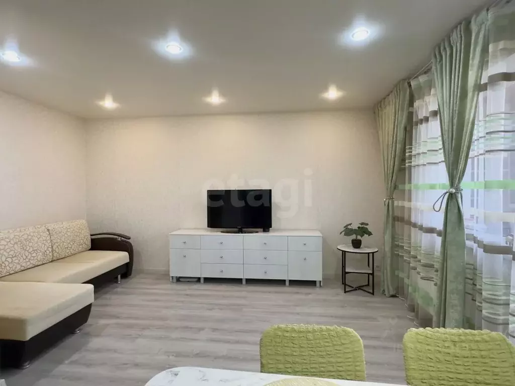 3-к кв. Марий Эл, Йошкар-Ола Ленинский просп., 18А (71.6 м) - Фото 1