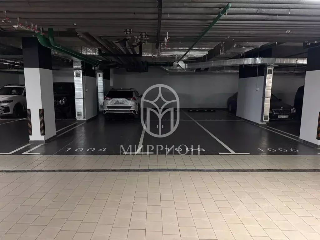 Гараж в Москва ул. Сергея Бондарчука, 6 (30 м) - Фото 1