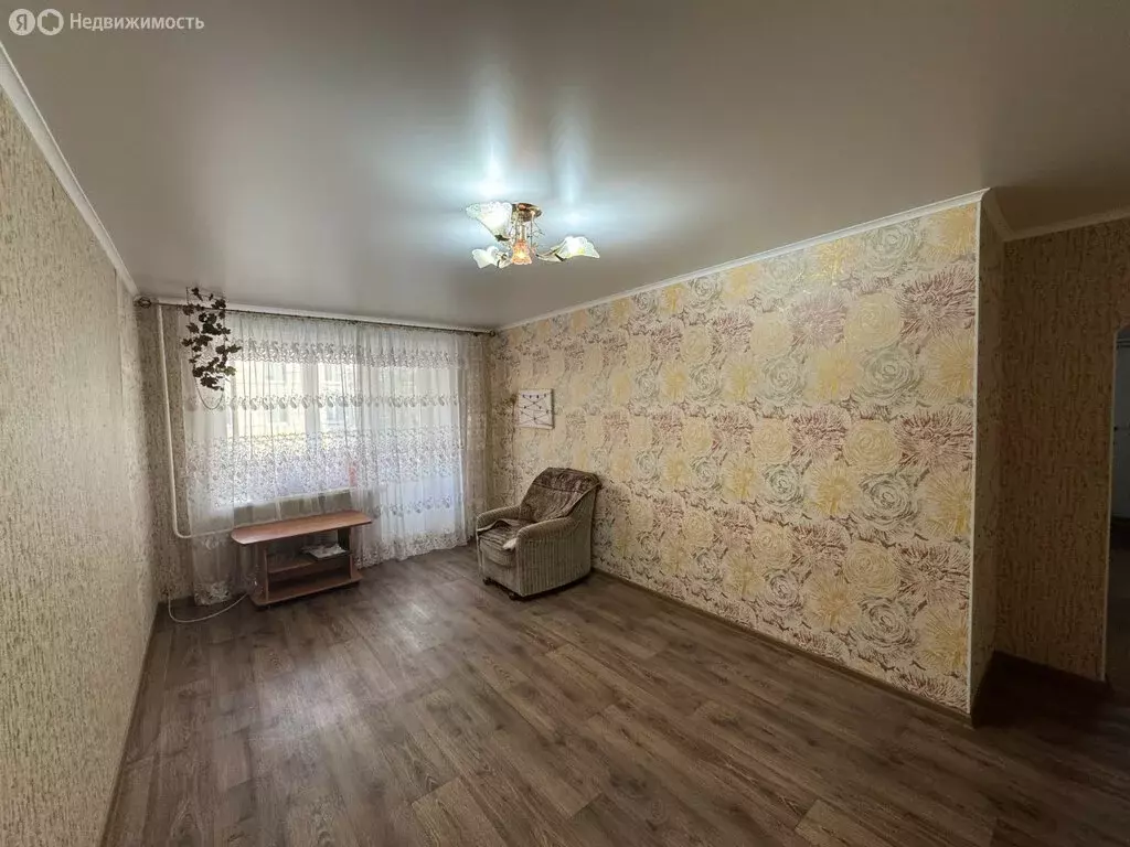 3-комнатная квартира: Октябрьский, 25-й микрорайон, 22 (59.7 м) - Фото 1