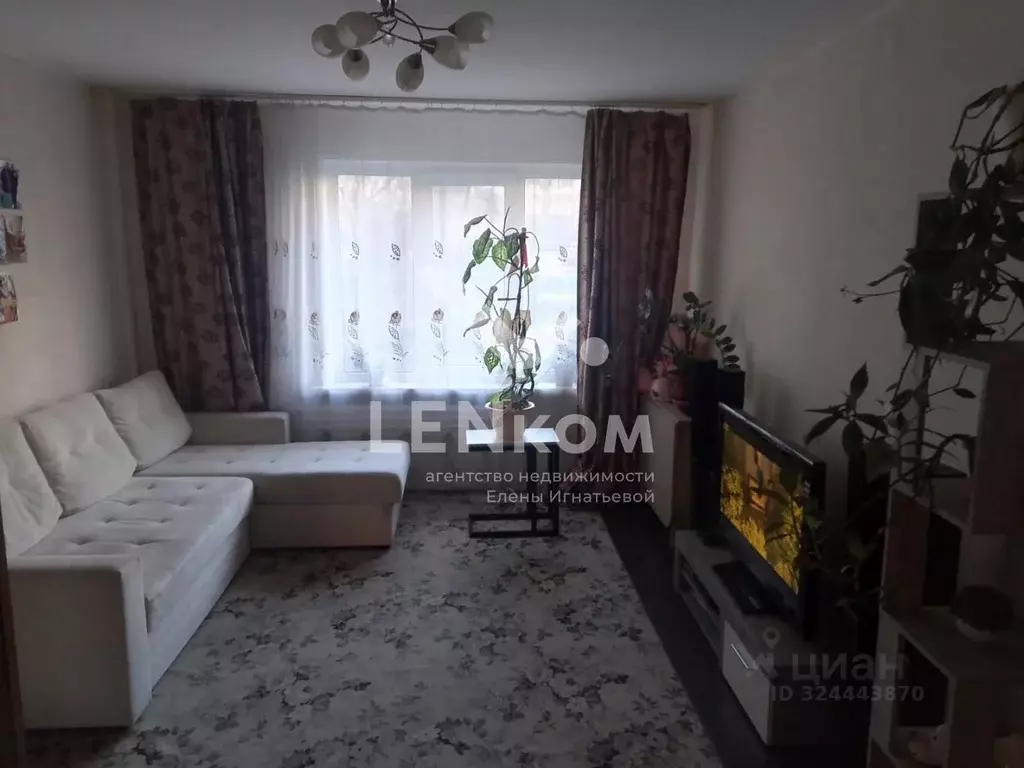 3-к кв. Удмуртия, Ижевск ул. 40 лет Победы, 102 (54.0 м) - Фото 1