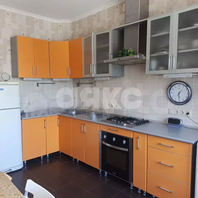 2-к. квартира, 56 м, 2/4 эт. - Фото 1