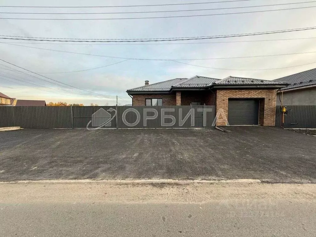 Дом в Тюменская область, Тюменский муниципальный округ, пос. ... - Фото 1