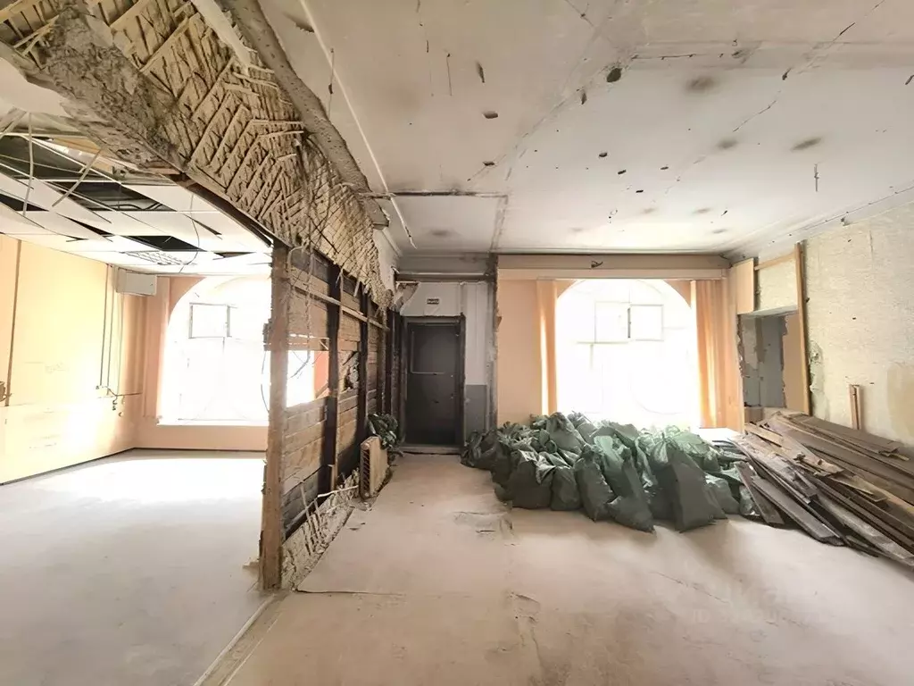 Помещение свободного назначения в Санкт-Петербург ул. Егорова, 18 (221 ... - Фото 1