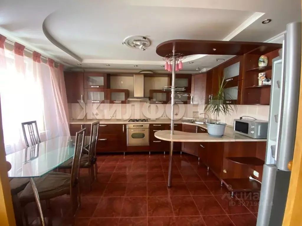 3-к кв. Белгородская область, Белгород ул. Губкина, 17б (78.4 м) - Фото 1