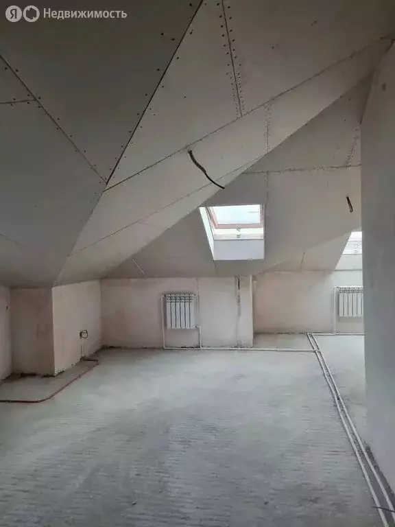 Квартира-студия: Крымск, улица Синёва, 36А (42 м) - Фото 1