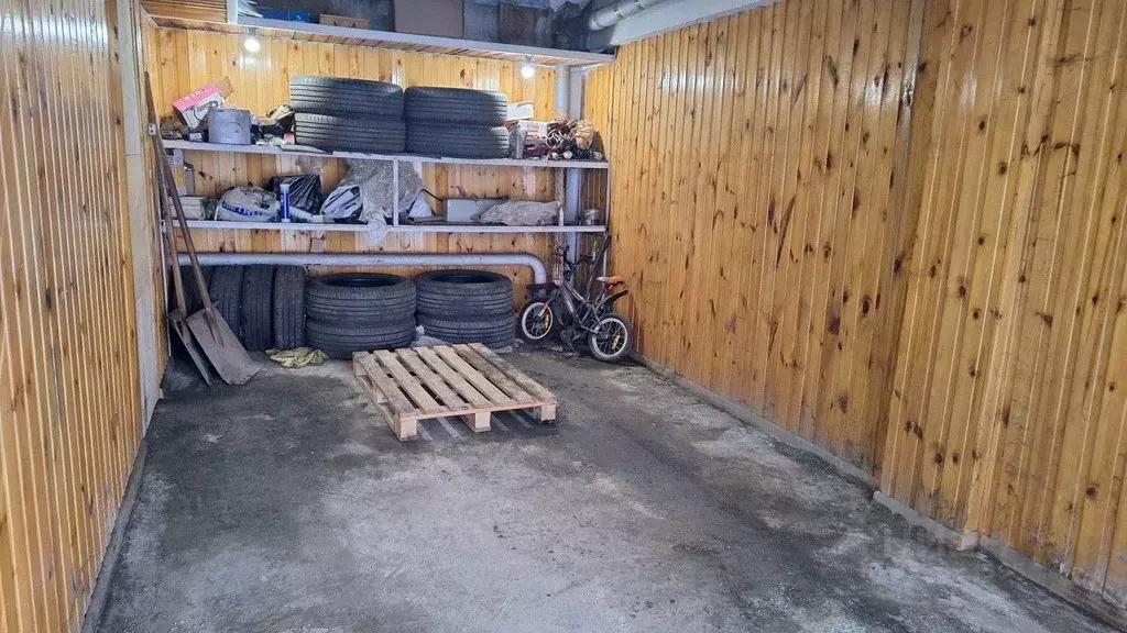 Гараж в Свердловская область, Екатеринбург ул. Калинина, 10А (18 м) - Фото 1