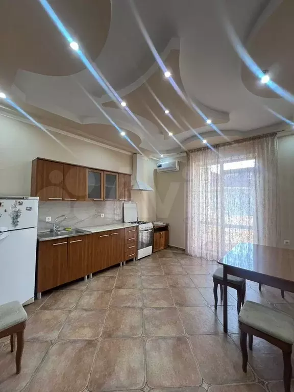1-к. квартира, 50 м, 4/7 эт. - Фото 1