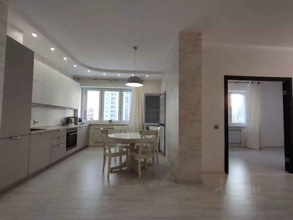 3-к кв. Свердловская область, Екатеринбург ул. Юмашева, 9 (101.0 м) - Фото 1