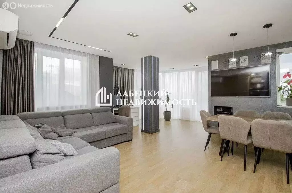 3-комнатная квартира: Энгельс, улица Свердлова, 13 (106 м) - Фото 2