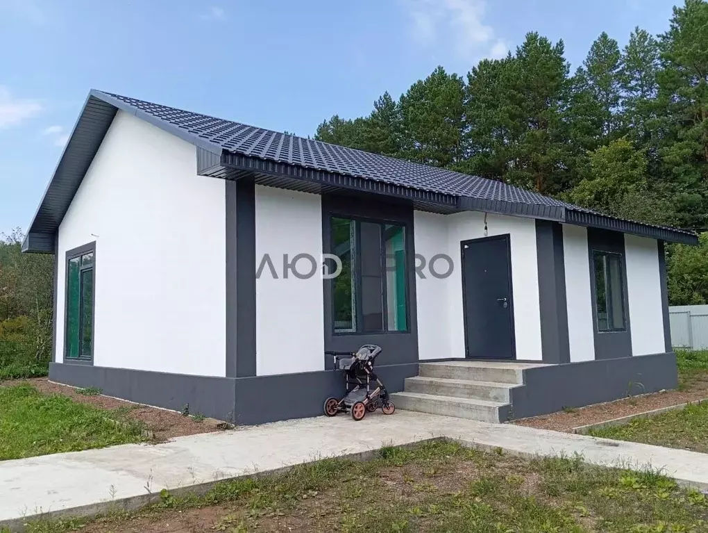 Дом в Башкортостан, Иглинский район, Акбердинский сельсовет, ... - Фото 1