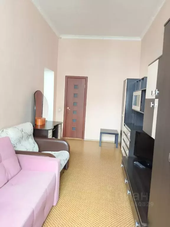 1-к кв. Омская область, Омск ул. Профинтерна, 10 (39.6 м) - Фото 2