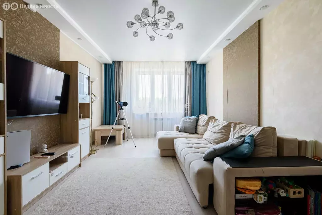 2-комнатная квартира: Казань, улица Зур Урам, 1Кк2 (75.3 м) - Фото 1
