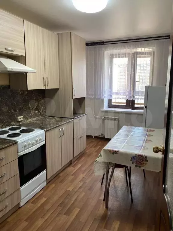 1-к. квартира, 42 м, 4/9 эт. - Фото 0