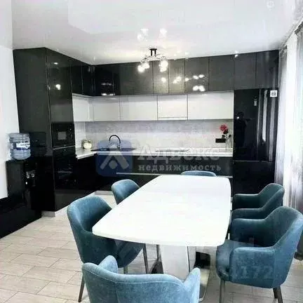 4-к кв. Тюменская область, Тюмень ул. Республики, 86к1 (150.3 м) - Фото 1