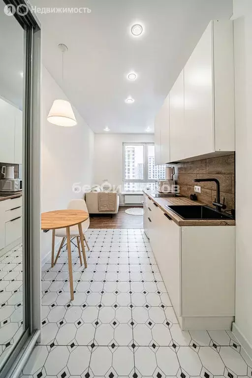 Квартира-студия: Москва, улица Николая Озерова, 8к1 (23.6 м) - Фото 1