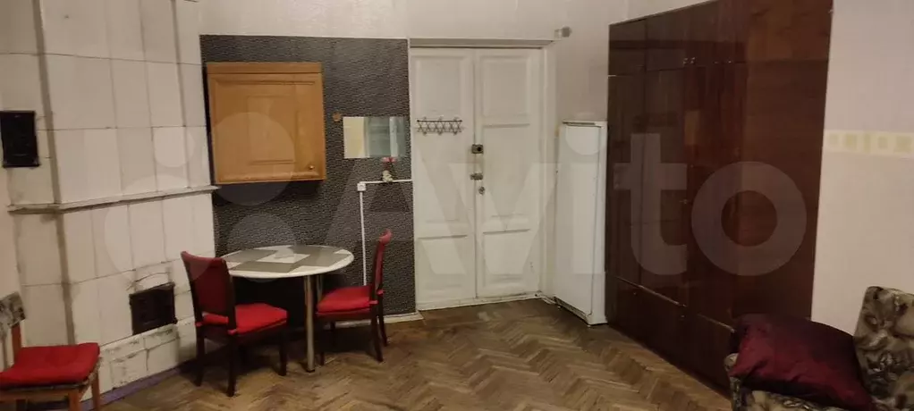 Комната 27 м в 4-к., 2/5 эт. - Фото 1