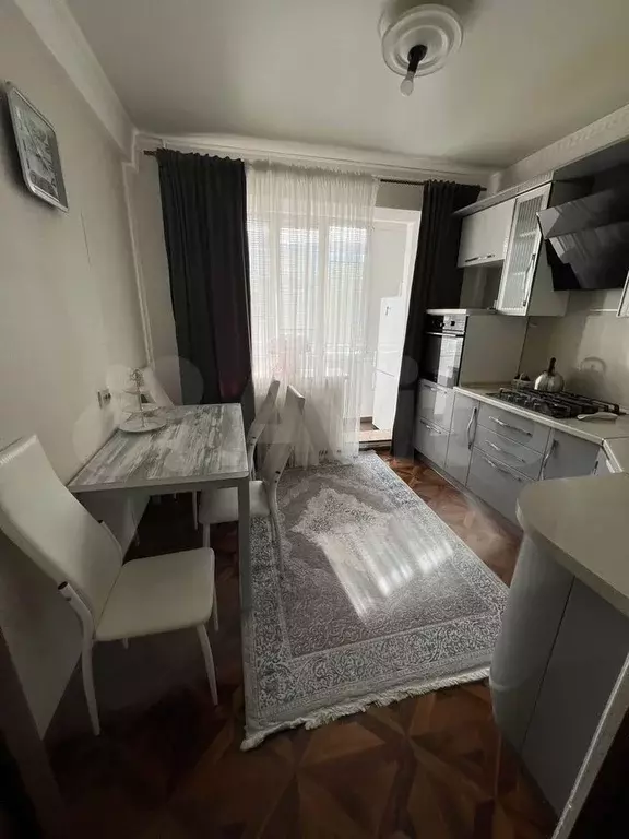 2-к. квартира, 55 м, 10/10 эт. - Фото 0