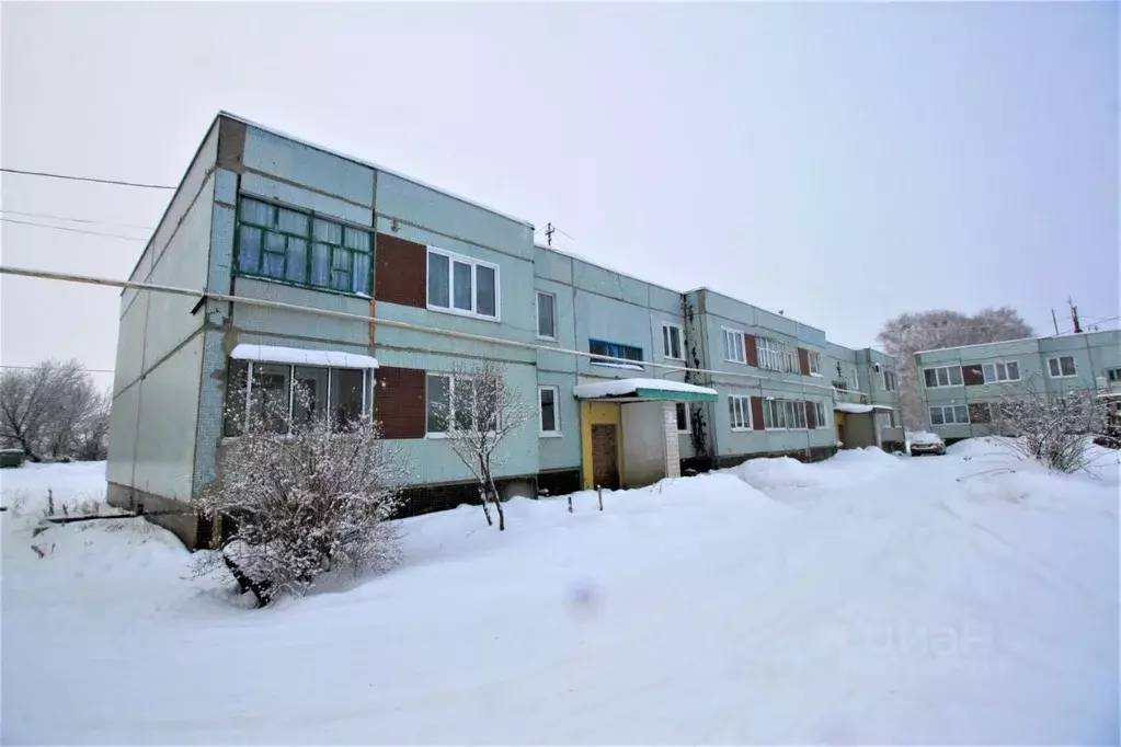 3-к кв. Ульяновская область, Старомайнский муниципальный округ, с. ... - Фото 1