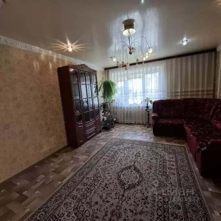 2-к кв. Курская область, Курск Республиканская ул., 10 (50.4 м) - Фото 0