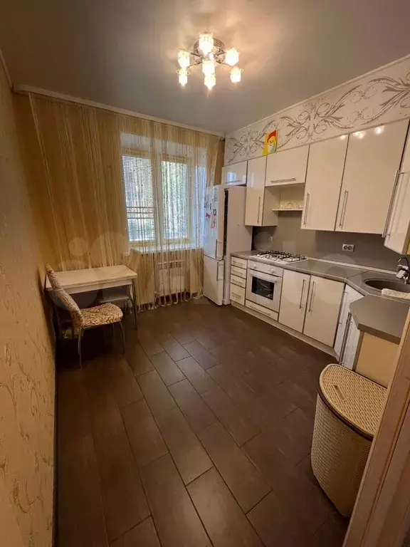 2-к. квартира, 50 м, 1/9 эт. - Фото 0