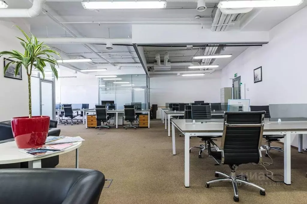 Офис в Красноярский край, Красноярск ул. Молокова, 56с1 (899 м) - Фото 1