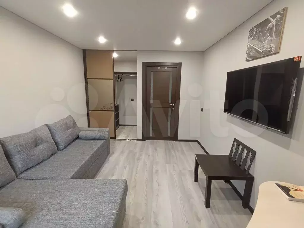 Комната 18 м в 2-к., 2/4 эт. - Фото 1