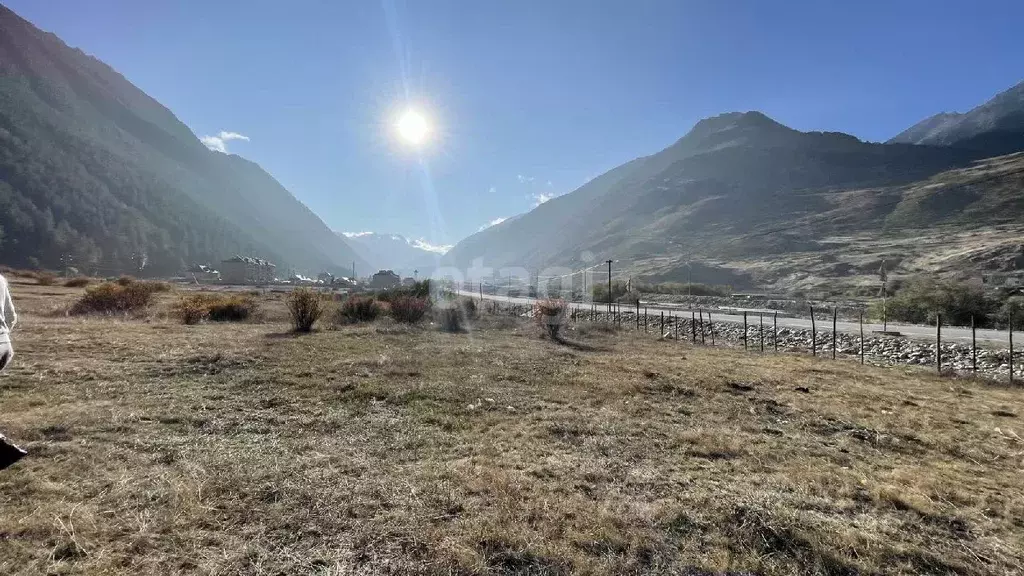 Участок в Кабардино-Балкария, Эльбрусский район, с. Верхний Баксан  ... - Фото 0