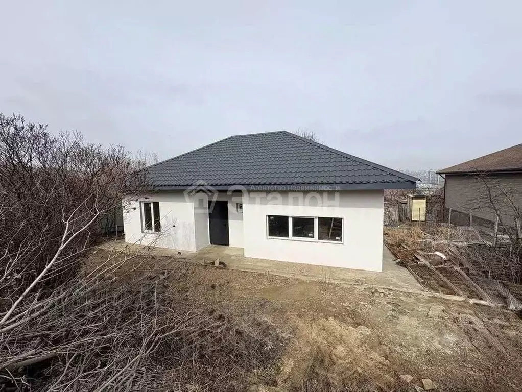 Дом в Волгоградская область, Волгоград ул. Джамбула Джабаева, 44/352А ... - Фото 1