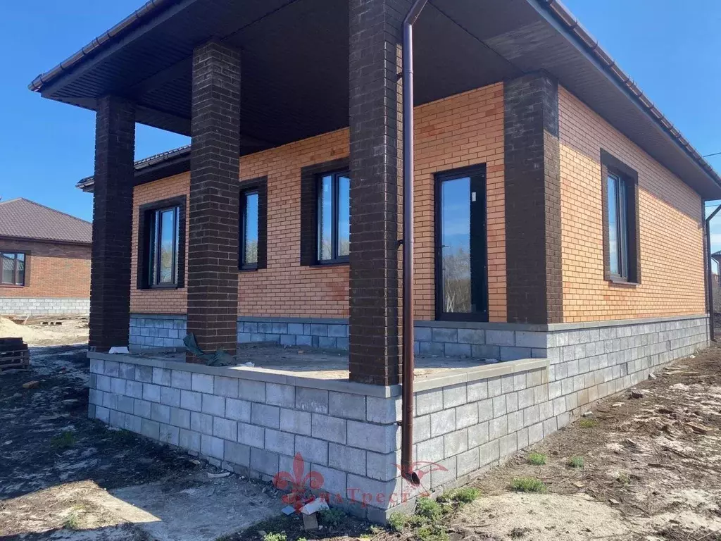 Дом в Белгородская область, Строитель Яковлевский городской округ, ул. ... - Фото 1