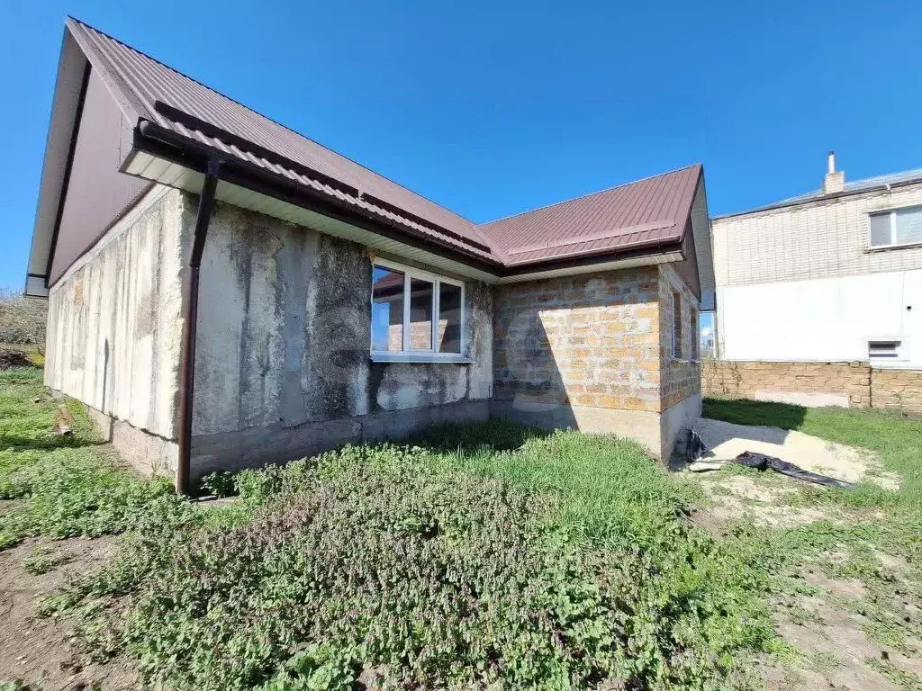 Дом в Крым, Симферопольский район, Трудовское с/пос, с. Строгоновка ... - Фото 1