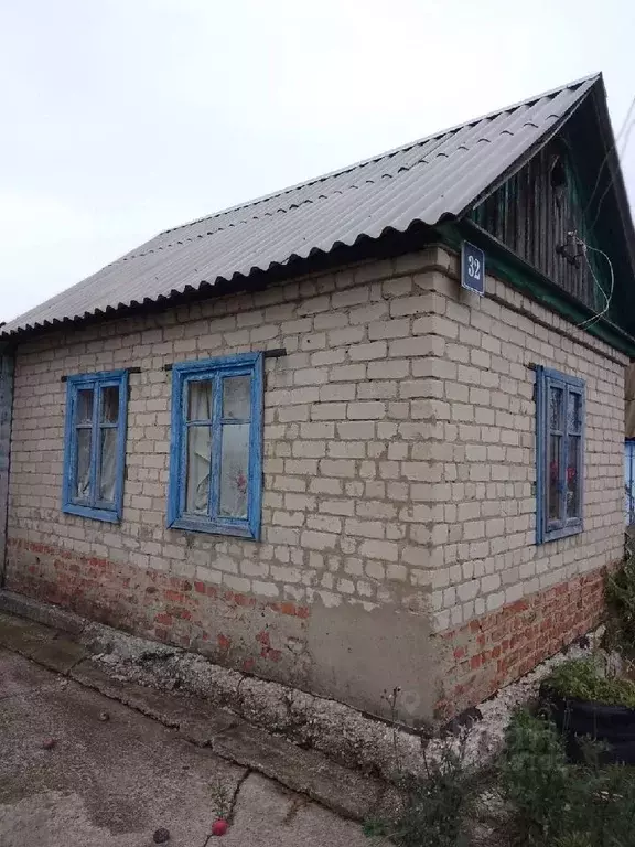 Дом в Орловская область, Мценский район, Чахинское с/пос, д. Чахино  ... - Фото 0