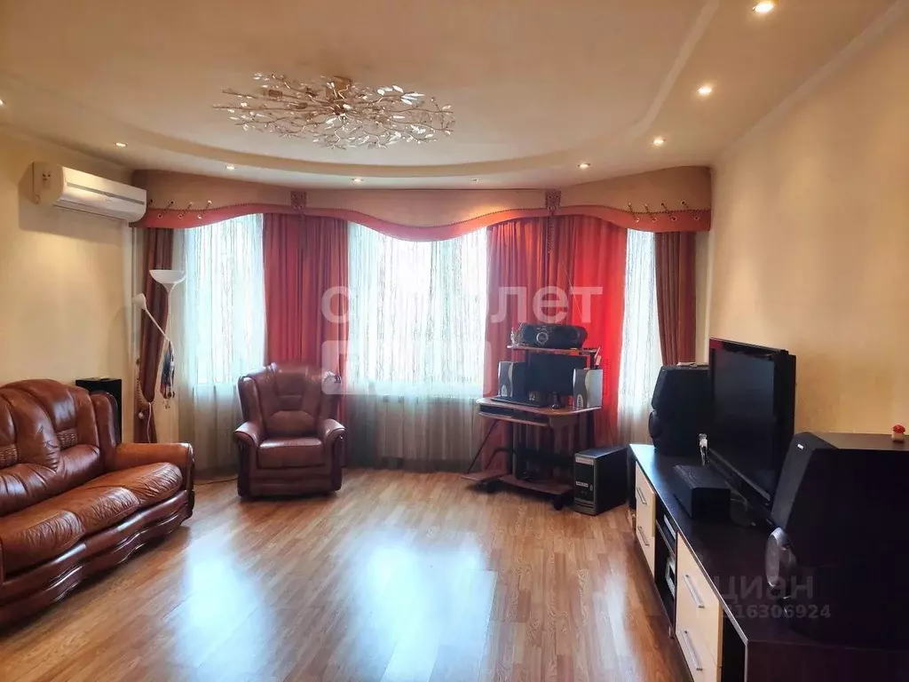 3-к кв. Марий Эл, Йошкар-Ола ул. Зарубина, 40А (96.4 м) - Фото 1