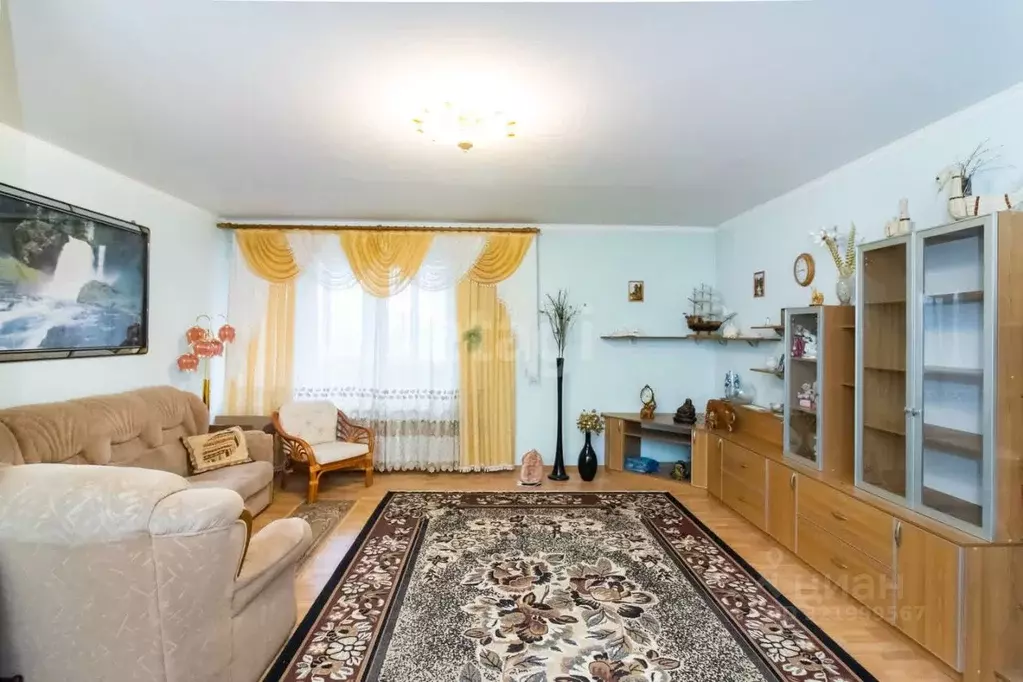 3-к кв. Ханты-Мансийский АО, Ханты-Мансийск ул. Чехова, 49 (138.9 м) - Фото 2