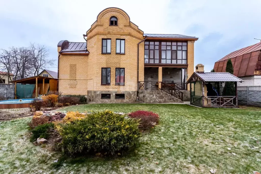 Дом в Татарстан, Зеленодольск ул. Серова, 32 (450 м) - Фото 1