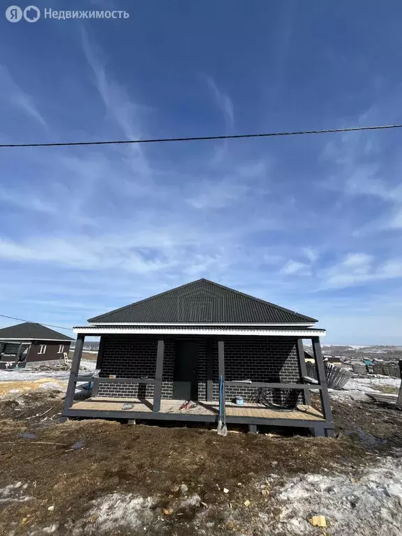 Дом в село Урик, Хрустальная улица (90 м) - Фото 1