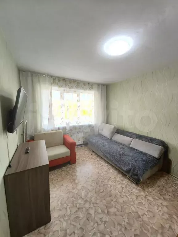 Комната 17,4 м в 3-к., 1/5 эт. - Фото 0