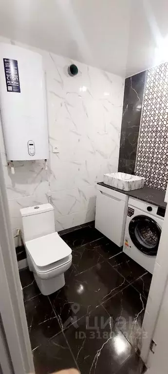 3-к кв. Крым, Саки ул. Курортная, 15 (60.0 м) - Фото 1